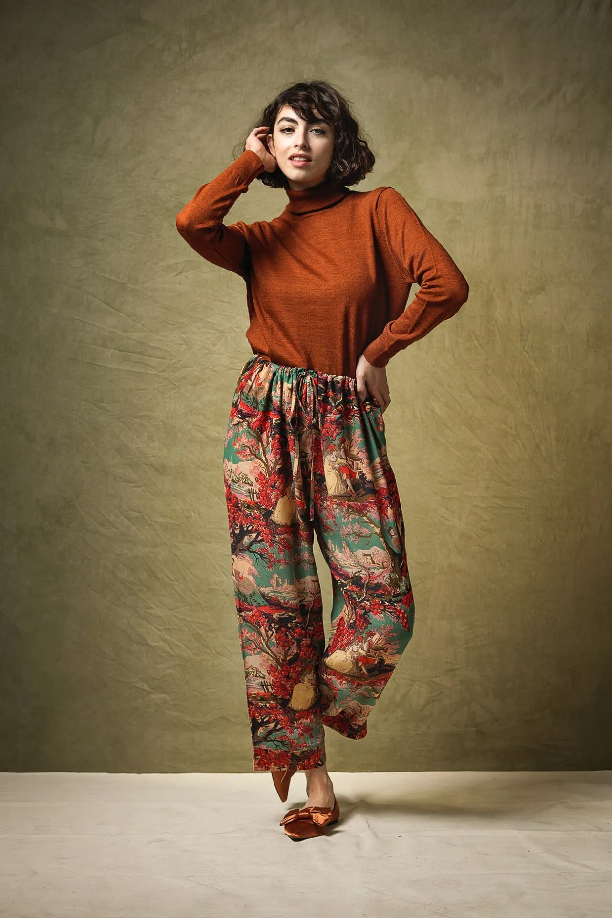 Women One Hundred Stars Country Toile Berry Crepe Pants