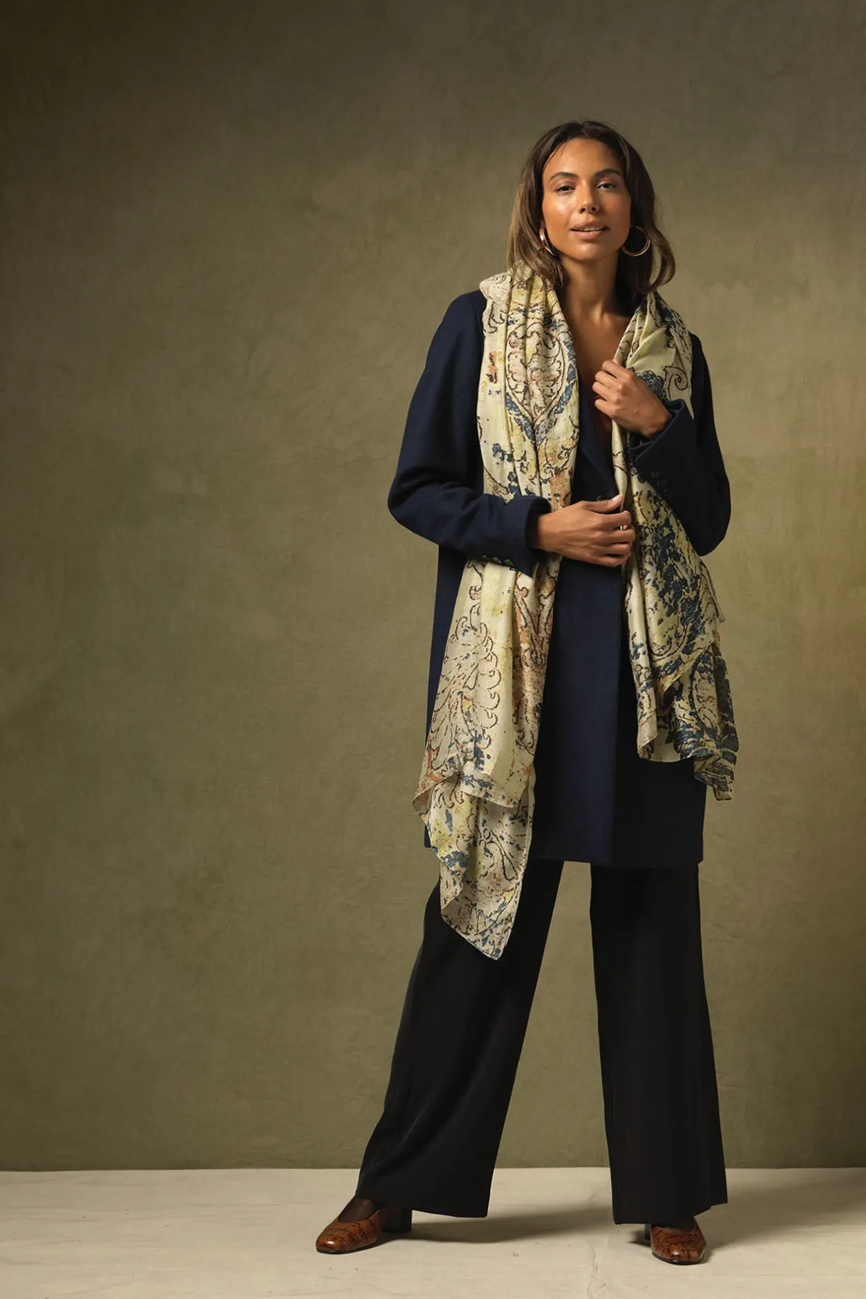 One Hundred Stars Dhurrie Taupe Scarf