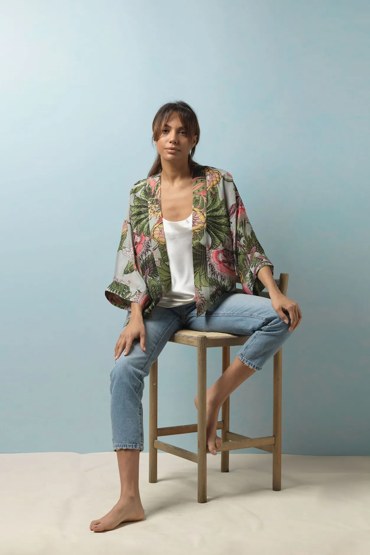 Women One Hundred Stars Eccentric Blooms Putty Kimono