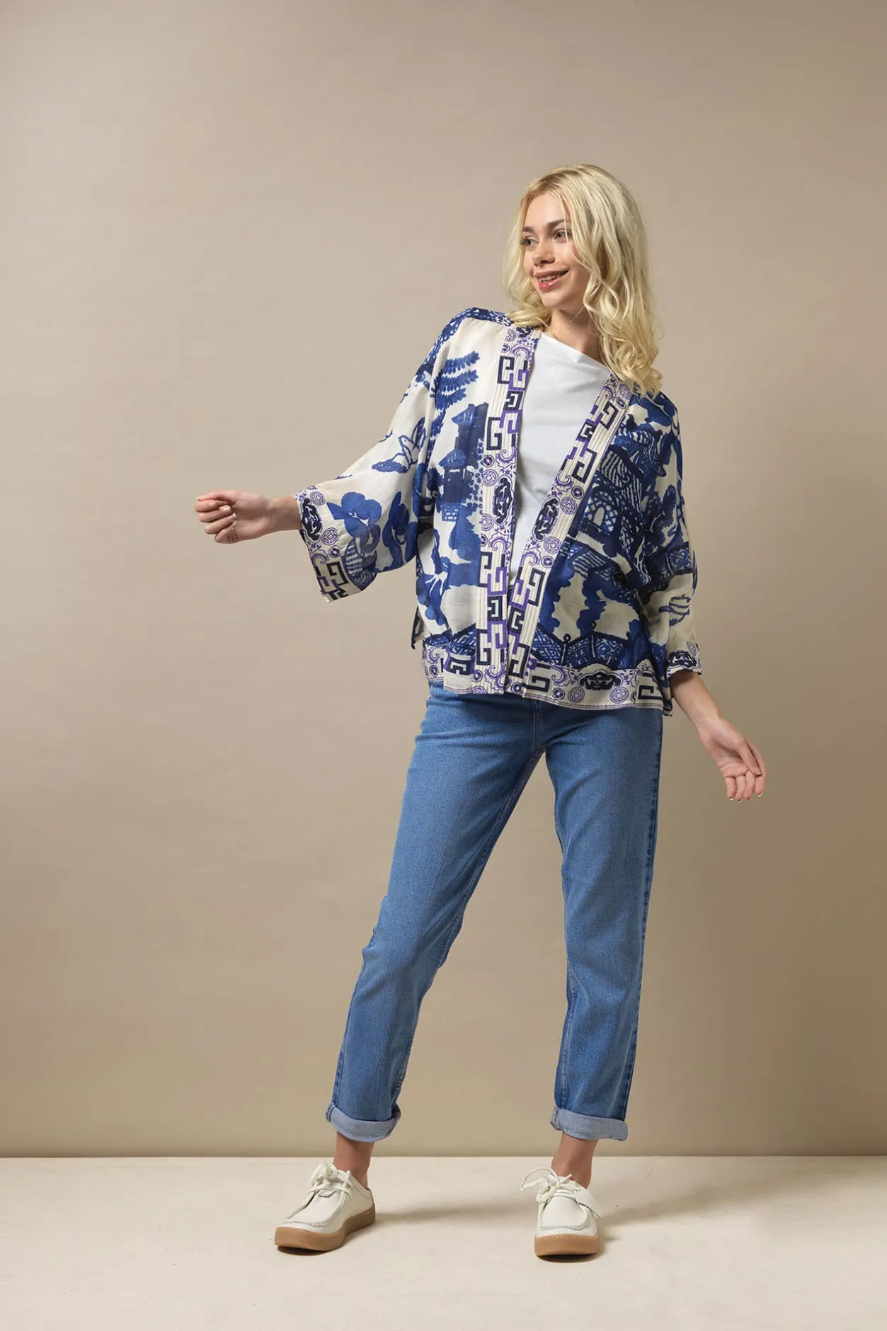 Women One Hundred Stars Giant Willow Blue Kimono