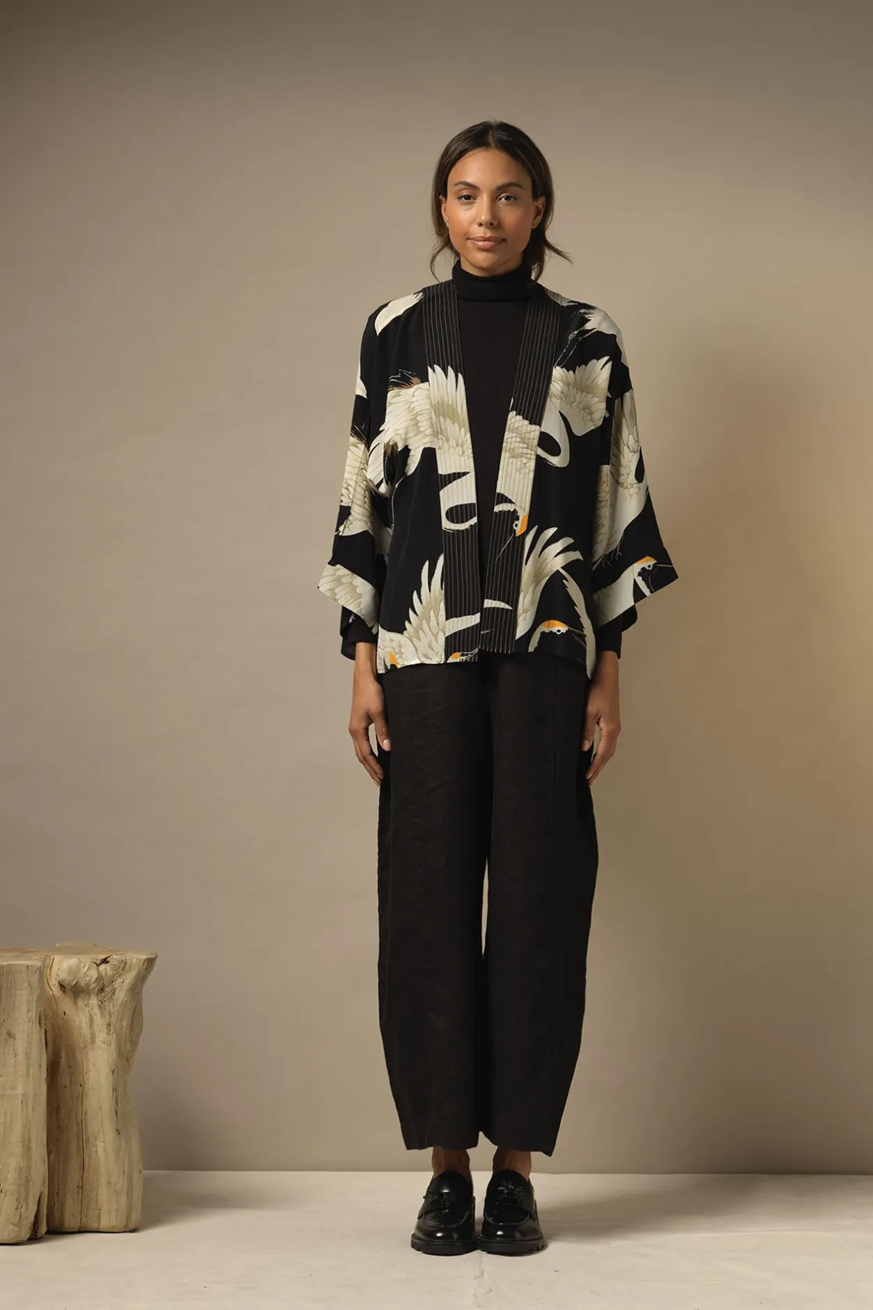 Women One Hundred Stars Stork Black Crepe Kimono