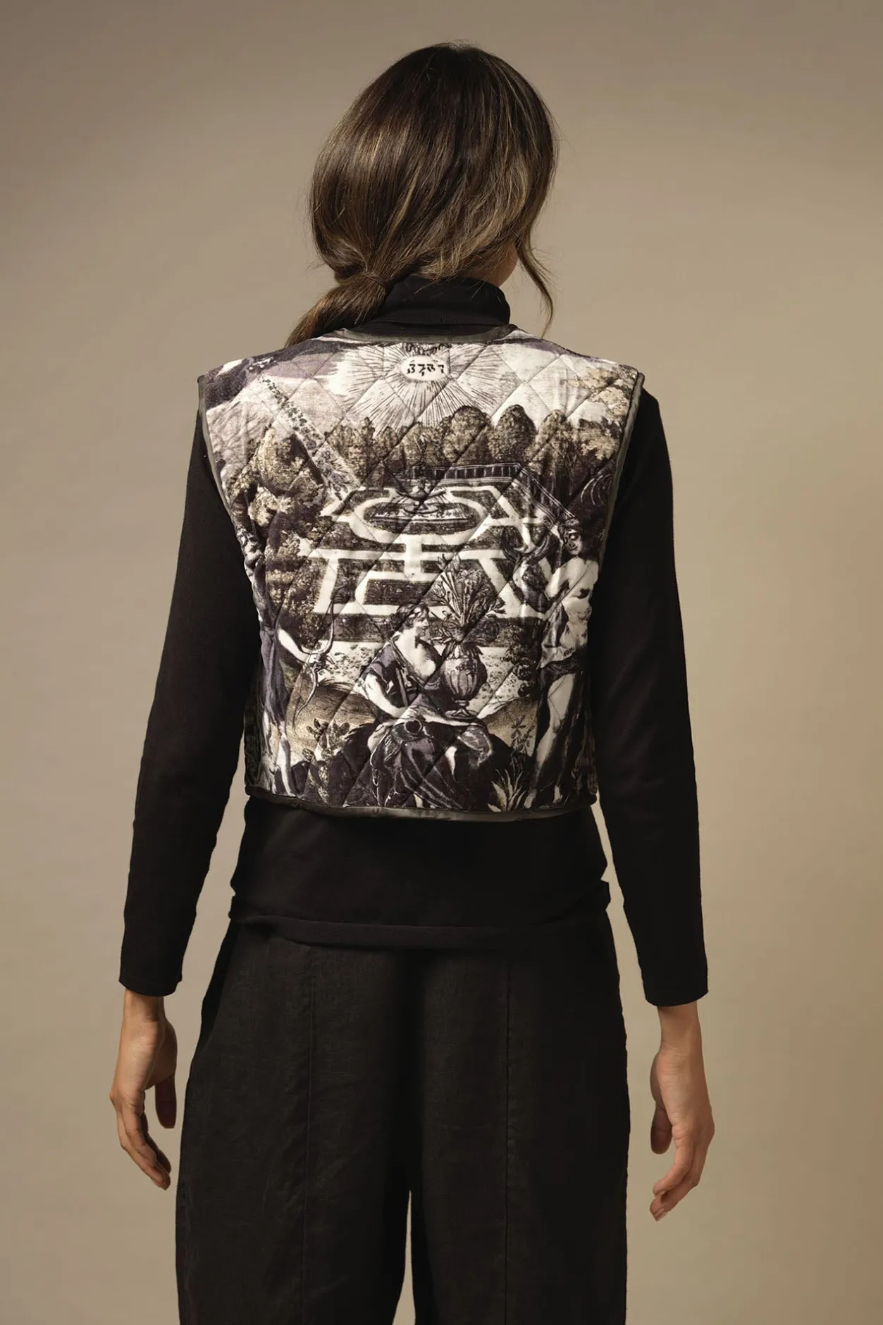 Women One Hundred Stars Sunburst Grey Gilet