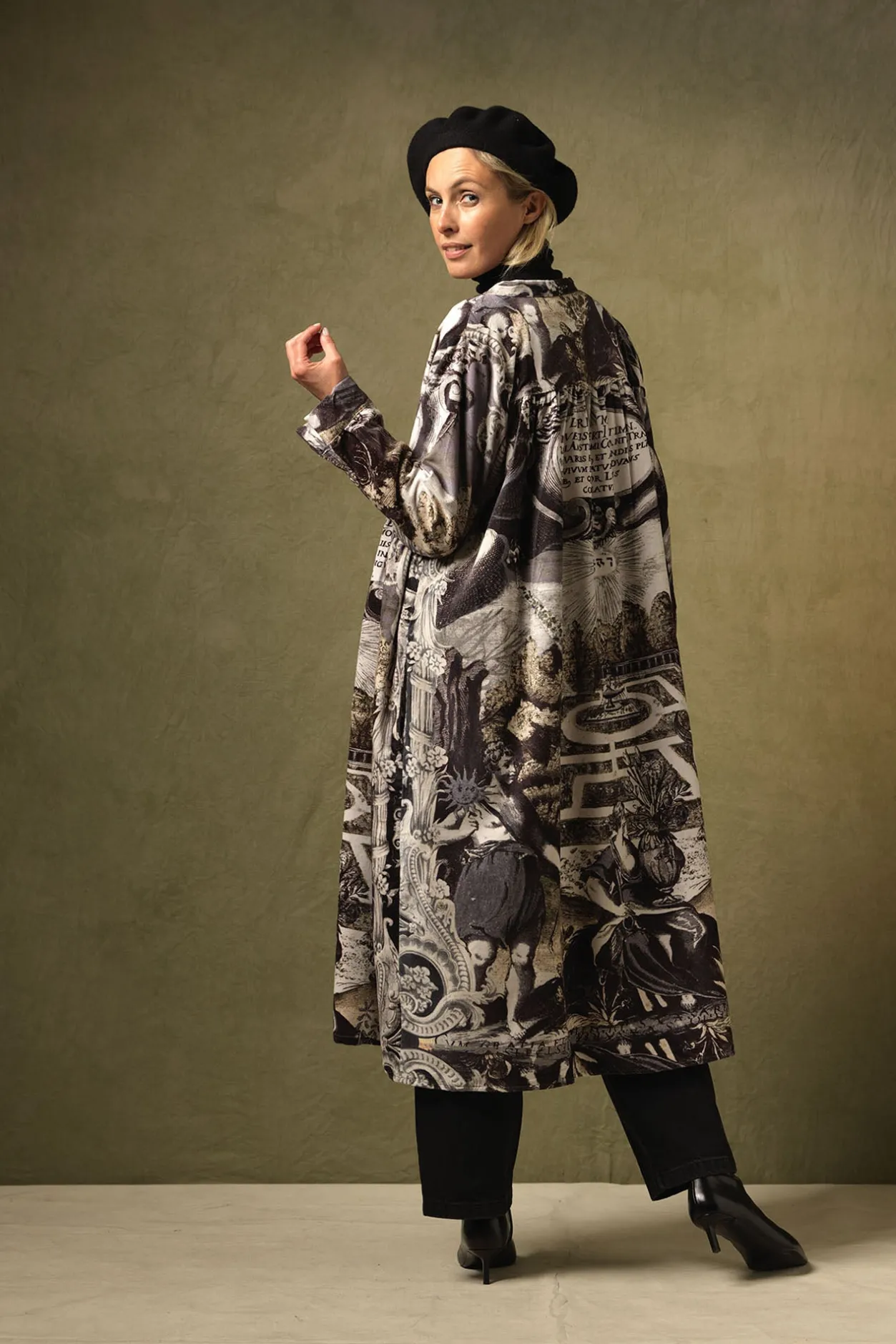 Women One Hundred Stars Sunburst Grey Velvet Duster