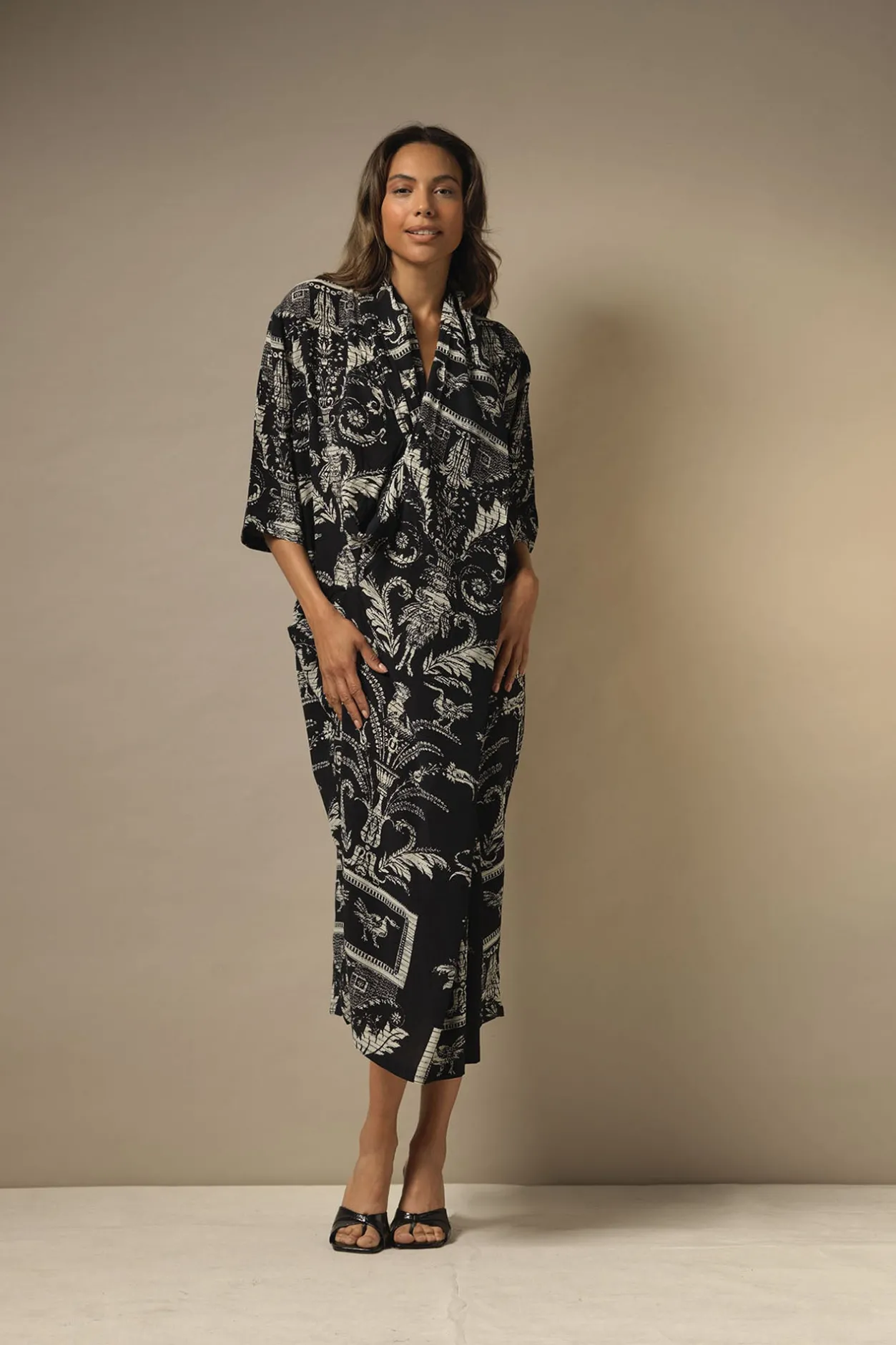 Women One Hundred Stars Vintage Damask Black Rachel Dress